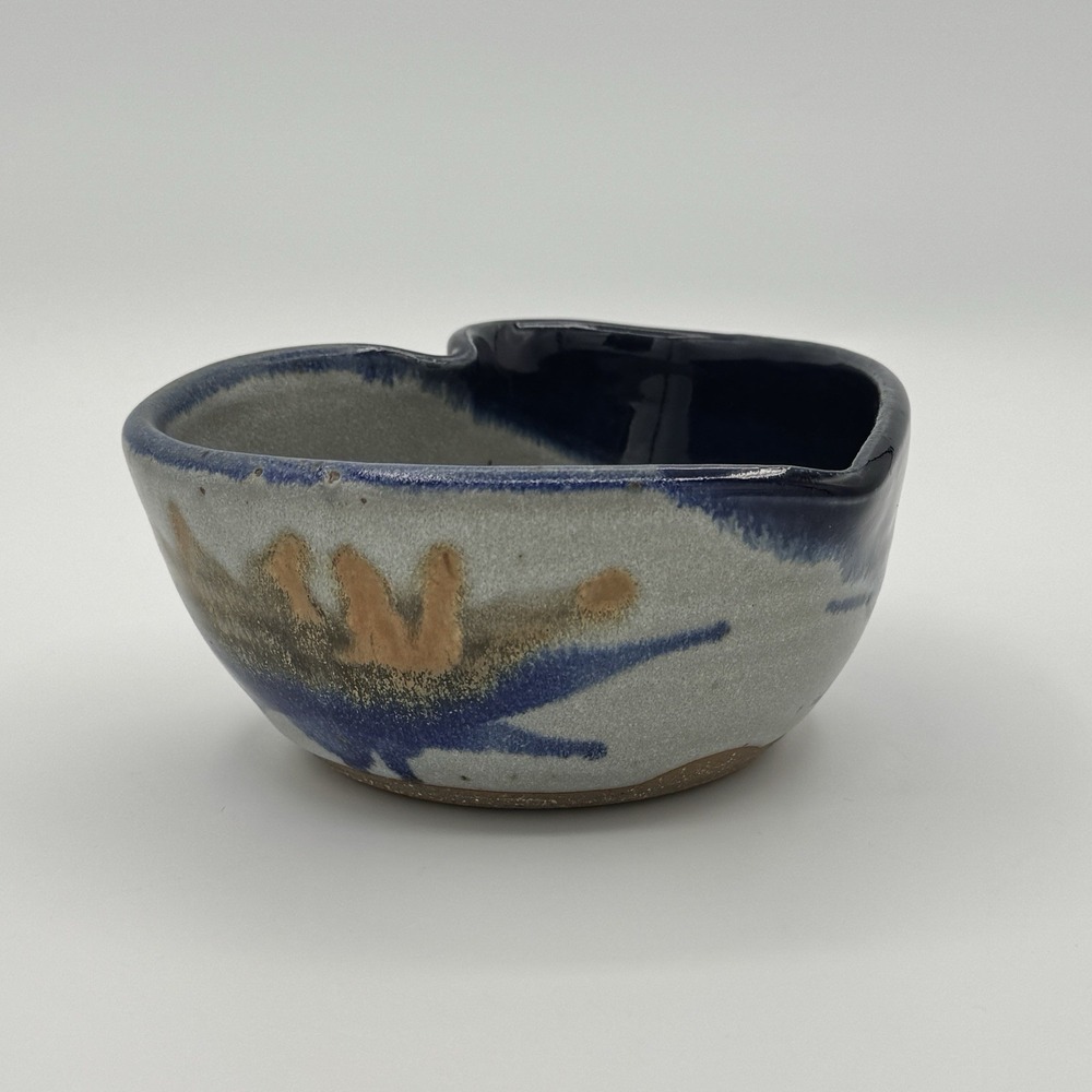 Studio‎ Pottery Heart Bowl Signed 2000 Blue Gray Handmade Dish Art Pottery - Picture 3 of 10